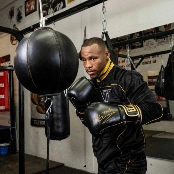 TITLE Boxing Roberto Duran Leather Bag Gloves 6 TITLE Boxing Roberto Duran Leather Bag Gloves - Image 4